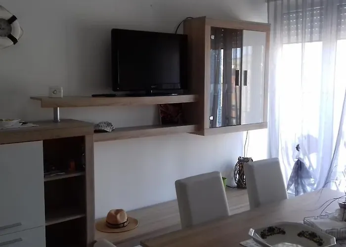 Summer Holidays Lejlighed